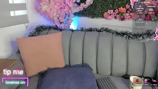 Snapshot of Doris_cruzz chatting on 7, 1, 2026 Doris cruzz online show from 7, 1, 2026