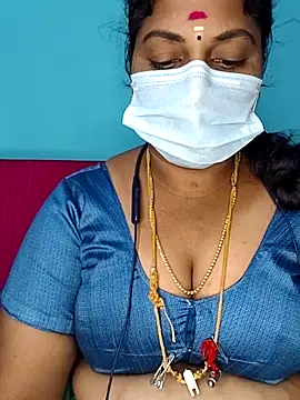 Snapshot of deepikasree143 chatting on 3, 11, 2025 deepikasree143 online show from 3, 11, 2025