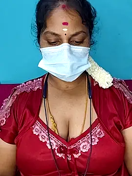 Snapshot of deepikasree143 chatting on 18, 11, 2025 deepikasree143 online show from 18, 11, 2025