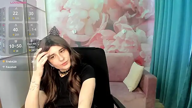 Snapshot of DemmyRose chatting on 4, 12, 2025 DemmyRose online show from 4, 12, 2025