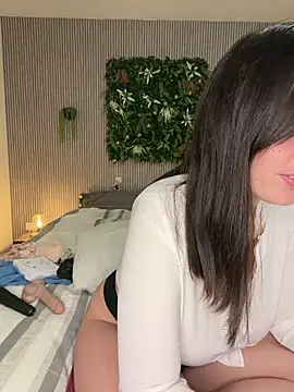 Snapshot of MysteryGirl__ chatting on 5, 12, 2025 MysteryGirl online show from 5, 12, 2025