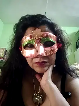 Snapshot of LOVE__RANI chatting on 5, 11, 2025 LOVE RANI online show from 5, 11, 2025