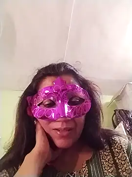 Snapshot of LOVE__RANI chatting on 15, 11, 2025 LOVE RANI online show from 15, 11, 2025