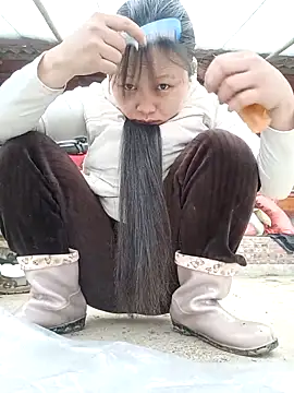 yoyo-mi online show from 3, 2, 2026