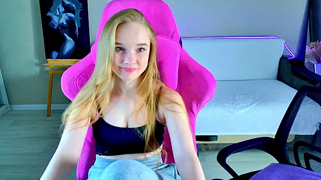 Shawty Mia online show from 25, 3, 2026