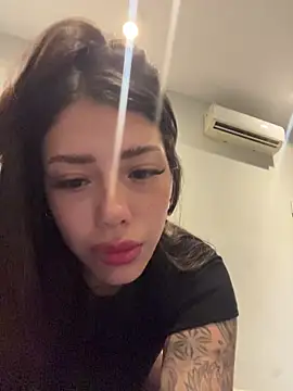 AshleyWinslow online show from 8, 3, 2026