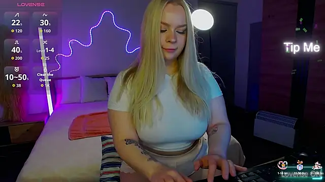 LisaCandy1 online show from 9, 1, 2026