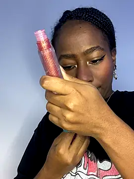 Snapshot of milarain chatting on 24, 11, 2025 milarain online show from 24, 11, 2025