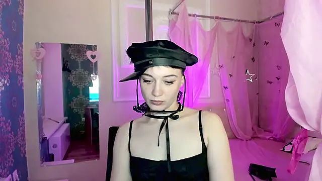 Snapshot of ErickaFetish chatting on 20, 11, 2025 ErickaFetish online show from 20, 11, 2025