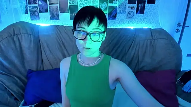 Snapshot of ErickaFetish chatting on 3, 12, 2025 ErickaFetish online show from 3, 12, 2025