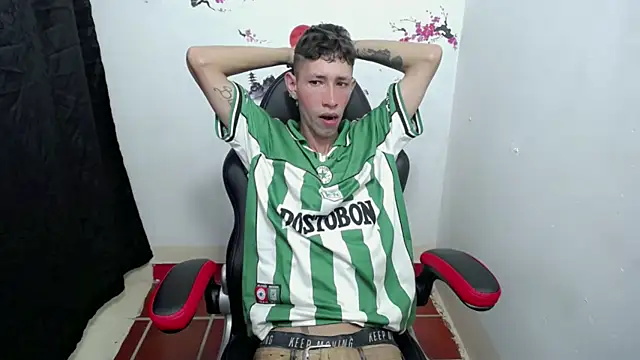 Snapshot of The_latin_boy chatting on 3, 11, 2025 The latin boy online show from 3, 11, 2025