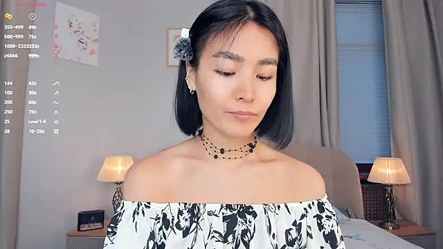 Snapshot of MarieOhler chatting on 29, 10, 2025 MarieOhler online show from 29, 10, 2025