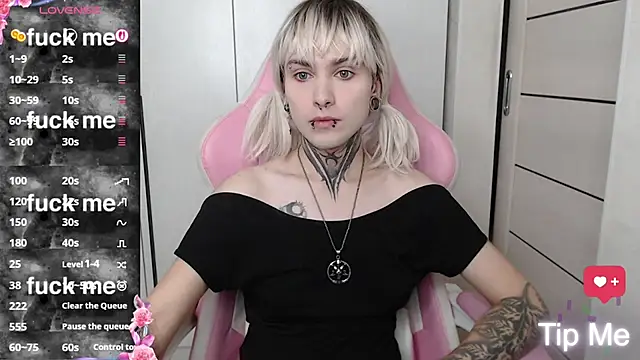 Snapshot of ElixabetANG chatting on 16, 11, 2025 ElixabetANG online show from 16, 11, 2025