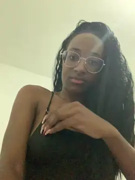 Valeriaaa20 online show from 6, 4, 2026