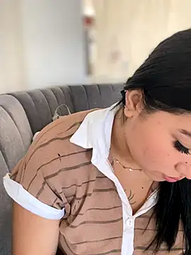 Snapshot of Vickybon chatting on 27, 11, 2025 Vickybon online show from 27, 11, 2025