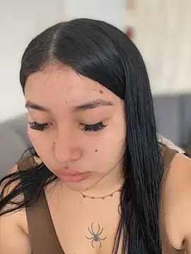 Snapshot of Vickybon chatting on 28, 11, 2025 Vickybon online show from 28, 11, 2025