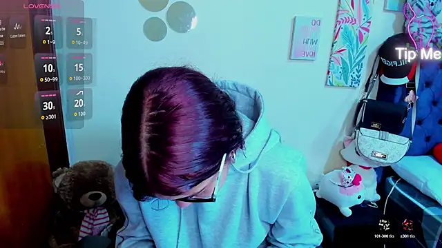 Emma boo online show from 16, 12, 2025