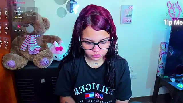 Emma boo online show from 28, 2, 2026