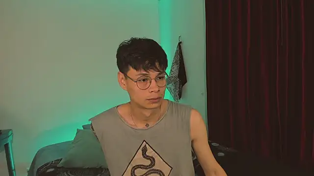 estmonnn online show from 8, 11, 2025