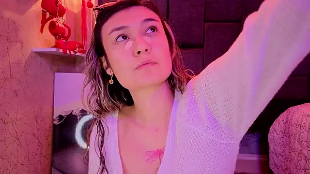 Im-Lola online show from 6, 3, 2026