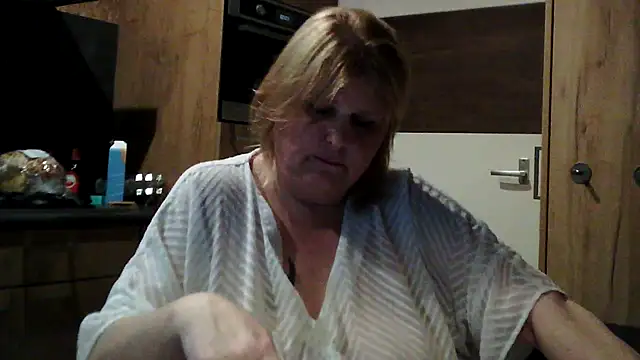 Sylviastar46 online show from 26, 3, 2026