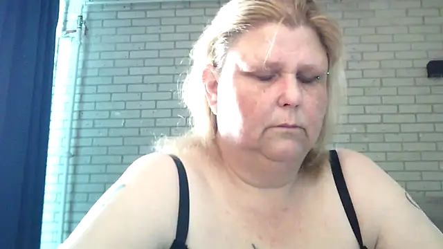 Sylviastar46 online show from 20, 4, 2026