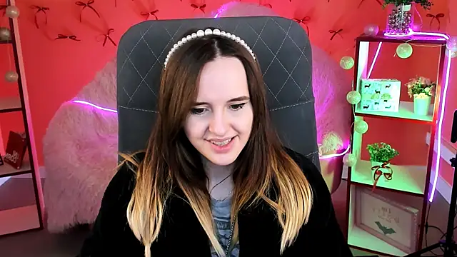 Snapshot of IreneBailey chatting on 3, 12, 2025 IreneBailey online show from 3, 12, 2025