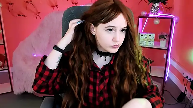 Snapshot of IreneBailey chatting on 5, 12, 2025 IreneBailey online show from 5, 12, 2025