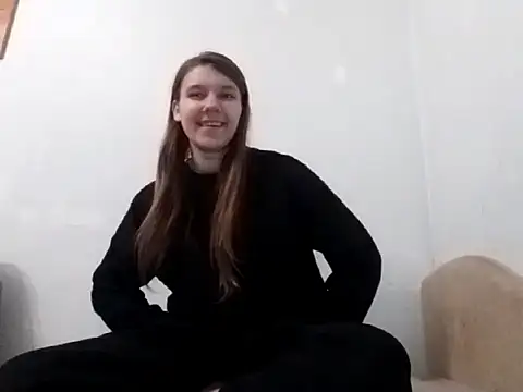 Zizi Zuzu online show from 8, 11, 2025