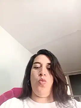 Snapshot of alanna_sweett00 chatting on 18, 12, 2025 alanna sweett00 online show from 18, 12, 2025