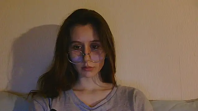 Snapshot of PurpyKam chatting on 5, 11, 2025 PurpyKam online show from 5, 11, 2025