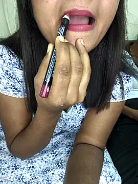 Snapshot of Cuty_Pussy1 chatting on 13, 11, 2025 Cuty Pussy1 online show from 13, 11, 2025