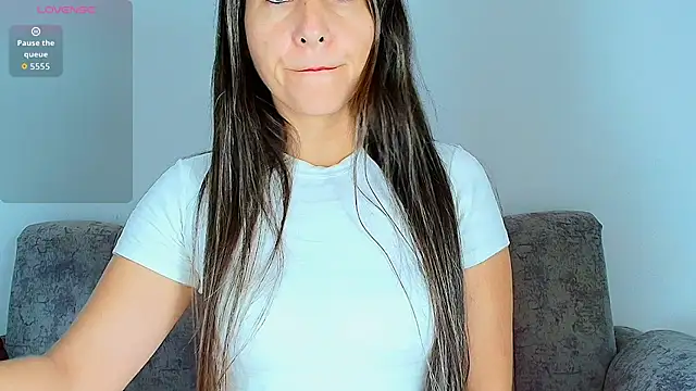 alana pink95 online show from 18, 12, 2025