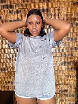 Snapshot of SP1CY_MOMMY chatting on 9, 11, 2025 SP1CY MOMMY online show from 9, 11, 2025