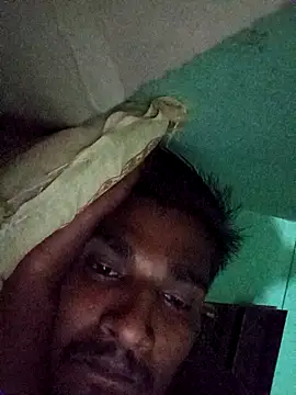 Snapshot of GleefulAkashyyy chatting on 28, 11, 2025 GleefulAkashyyy online show from 28, 11, 2025