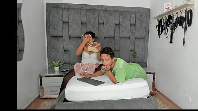 DamianandEva online show from 4, 4, 2026