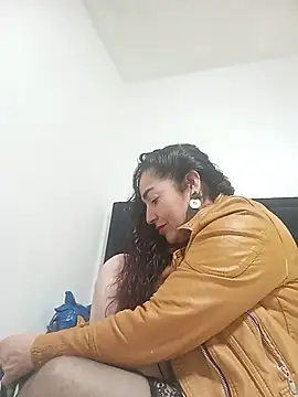 Snapshot of MaryRoze_ chatting on 16, 11, 2025 MaryRoze online show from 16, 11, 2025