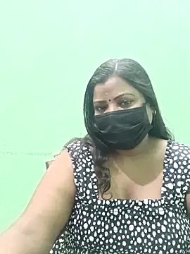 Snapshot of tamil_Nithya_J chatting on 17, 12, 2025 tamil Nithya J online show from 17, 12, 2025