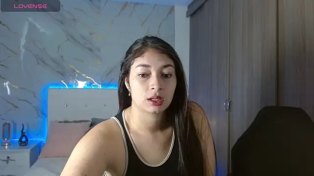 Snapshot of skarlett_35 chatting on 4, 11, 2025 skarlett 35 online show from 4, 11, 2025