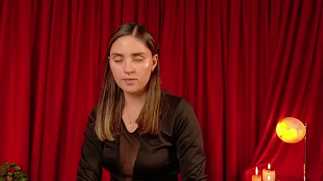 VictoriaNova  online show from 24, 3, 2026