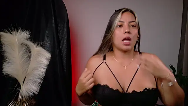 Zara Nova online show from 5, 4, 2026