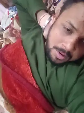 Snapshot of itzSameer1 chatting on 16, 12, 2025 itzSameer1 online show from 16, 12, 2025