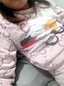 Snapshot of Elina_99 chatting on 4, 11, 2025 Elina 99 online show from 4, 11, 2025