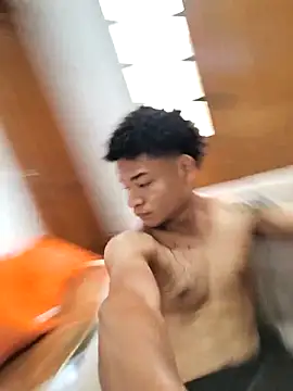 Snapshot of its_hexxnry chatting on 6, 11, 2025 its hexxnry online show from 6, 11, 2025