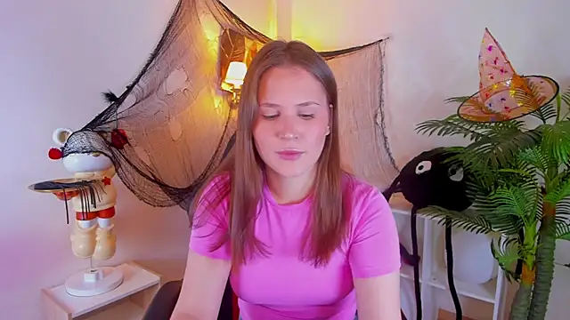 Snapshot of Tinky_kinky chatting on 7, 11, 2025 Tinky kinky online show from 7, 11, 2025