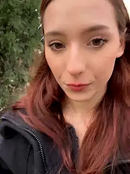 Snapshot of LilluKatten chatting on 13, 11, 2025 LilluKatten online show from 13, 11, 2025