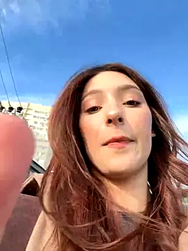 Snapshot of LilluKatten chatting on 20, 11, 2025 LilluKatten online show from 20, 11, 2025