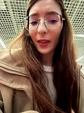 Snapshot of LilluKatten chatting on 1, 12, 2025 LilluKatten online show from 1, 12, 2025