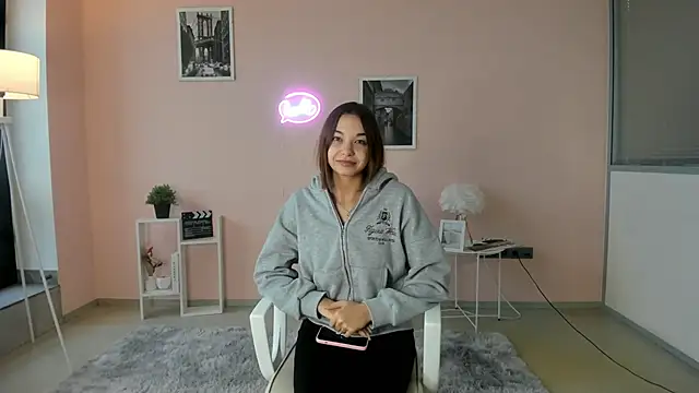 Snapshot of MaryettaSeybold chatting on 14, 11, 2025 MaryettaSeybold online show from 14, 11, 2025