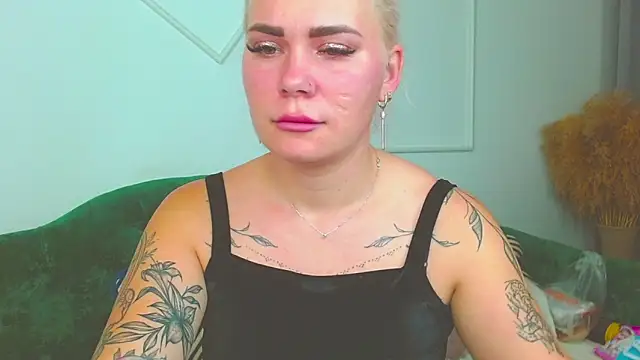 lada love online show from 8, 11, 2025